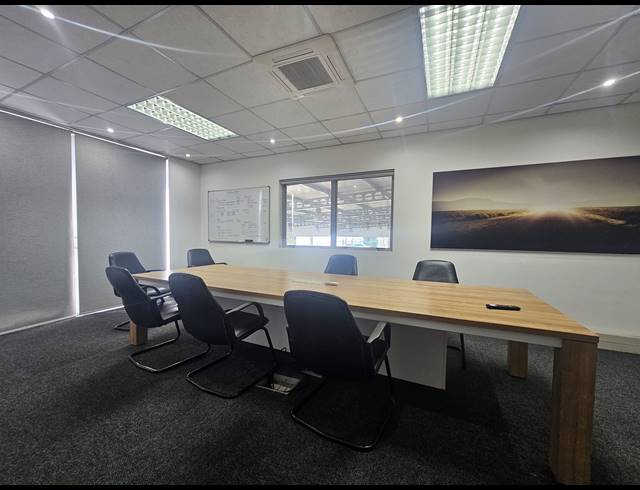 4,695M² SHOWROOM TO LET IN BRUMA